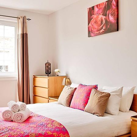 אדינבורו Joivy Bright Royal Mile Apartment מראה חיצוני תמונה