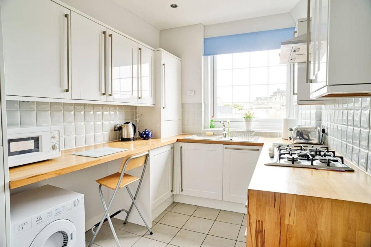 אדינבורו Joivy Bright Royal Mile Apartment מראה חיצוני תמונה