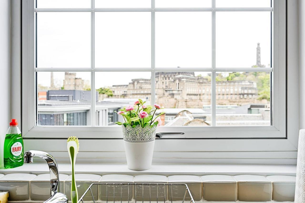 אדינבורו Joivy Bright Royal Mile Apartment מראה חיצוני תמונה