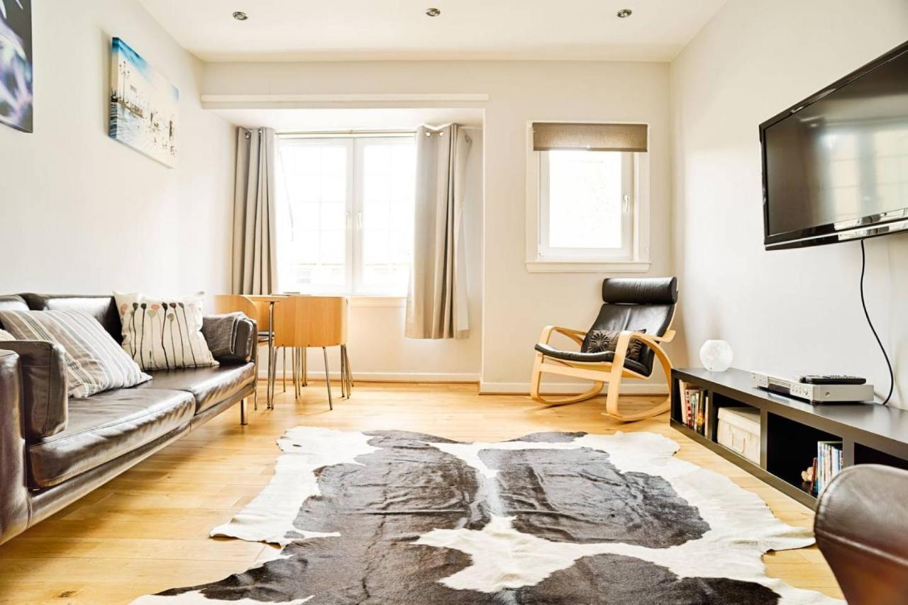 אדינבורו Joivy Bright Royal Mile Apartment מראה חיצוני תמונה