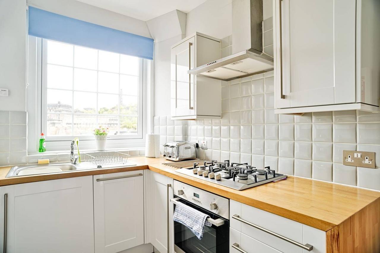 אדינבורו Joivy Bright Royal Mile Apartment מראה חיצוני תמונה